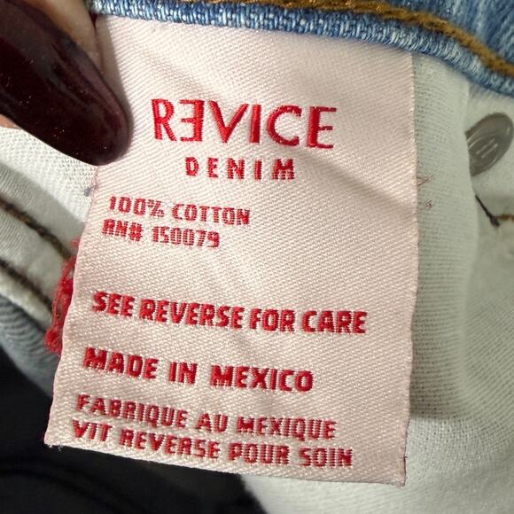 Revice Denim High Rise Mom Jeans Relaxed Straight Leg Button Fly Light Wash 28 - Picture 7 of 8